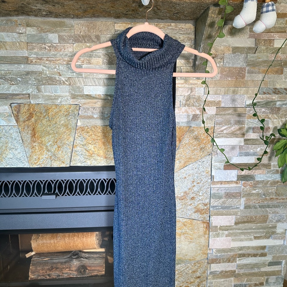 NWOT Stylish Navy High Neck Bodycon Midi Dress 2 - Perfect for Summer!